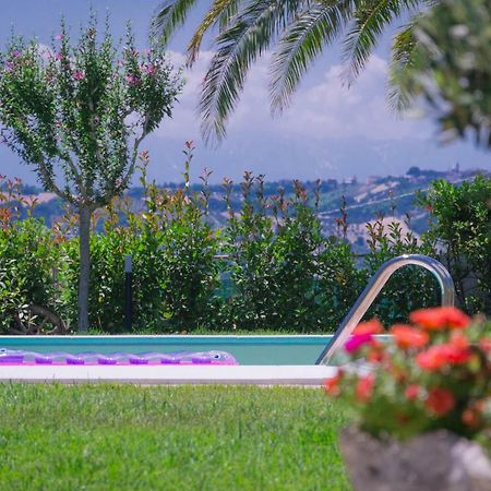 Gli Orti Di San Giacomo Bed & Breakfast มอนเตปรันโดเน ภายนอก รูปภาพ